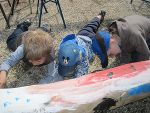 Spielplatzgestaltung mit Kindern © Grambach (Bilder von Fratz Graz) Spielplatzgestaltung mit Kindern