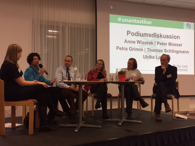 Plenardiskussion mit Anne Wizorek, Petra Grimm, Günther Ebenschweiger, Ulrike Loch, Thomas Schlingmann und Peter Mosser